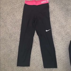 Nike pro dry fit cropped leggings